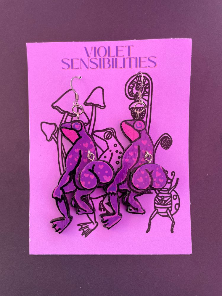 Booty Frog Purple w/Pink Heart Print Dangle Earrings